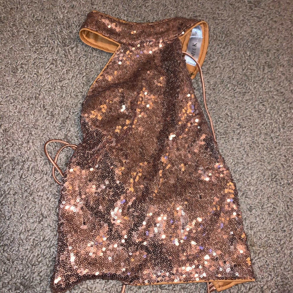 Sparkly crossover crop top tank